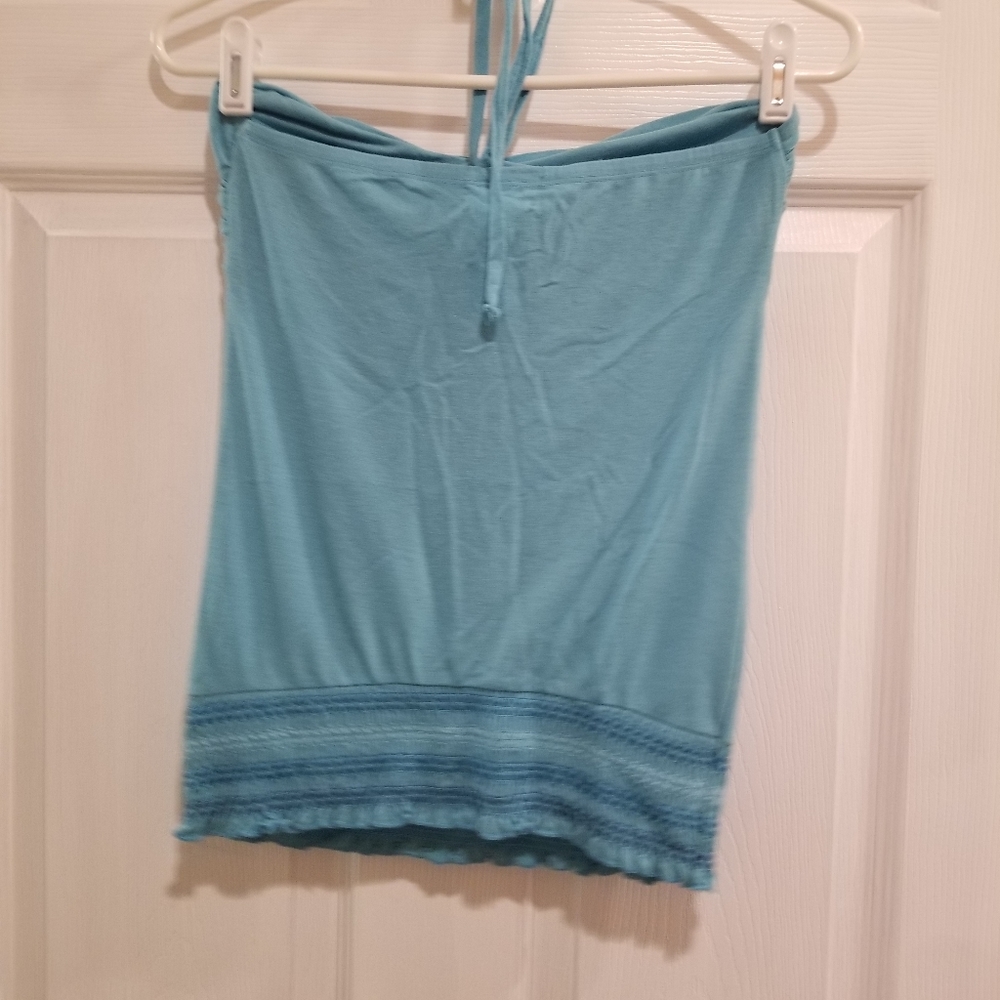 WomanTop - Picture 2 of 3